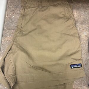 Patagonia Tan Cargo Shorts Outdoor Essential